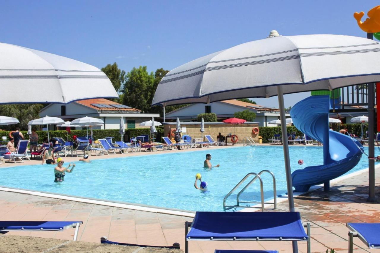 Apartment In Cecina Mare With Outdoor Pool Марина-ді-Чечина Екстер'єр фото